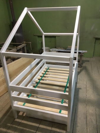Кроватка домик с ящиками 160x80 №90